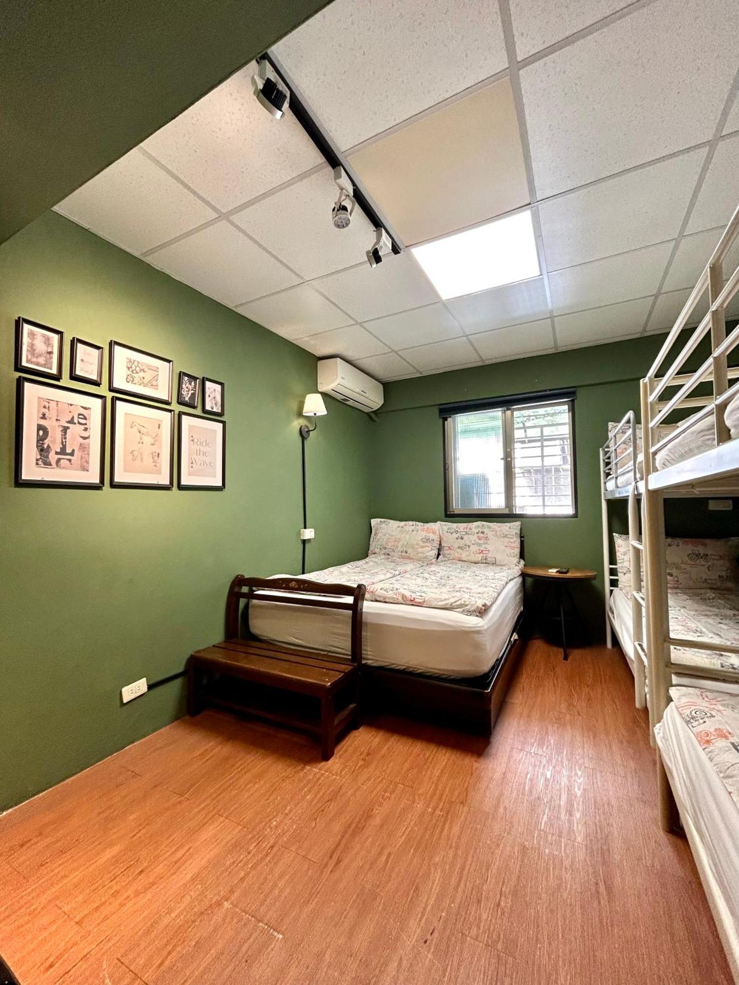 Taipei Triple Tiger Inn Екстер'єр фото