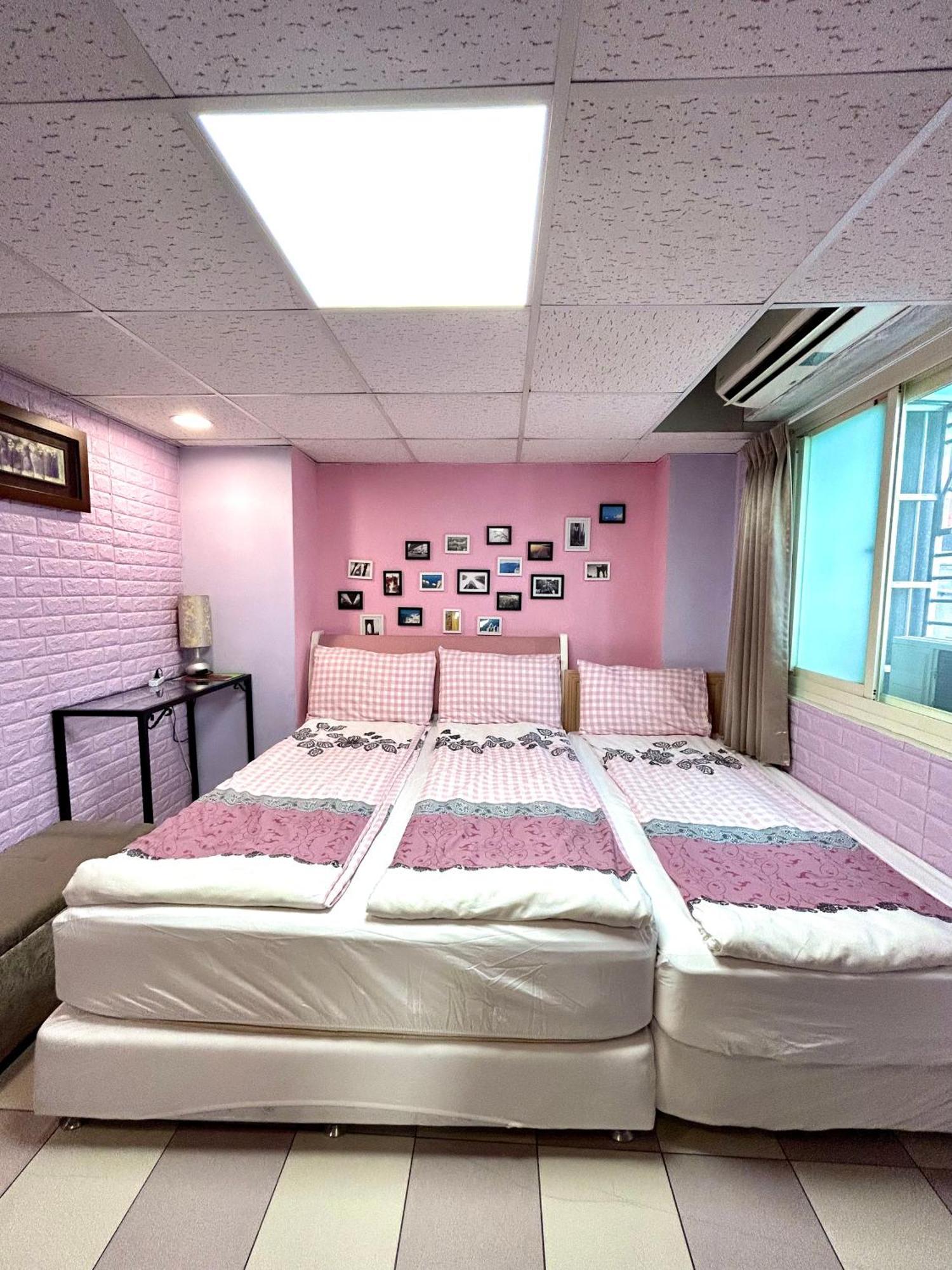 Taipei Triple Tiger Inn Екстер'єр фото