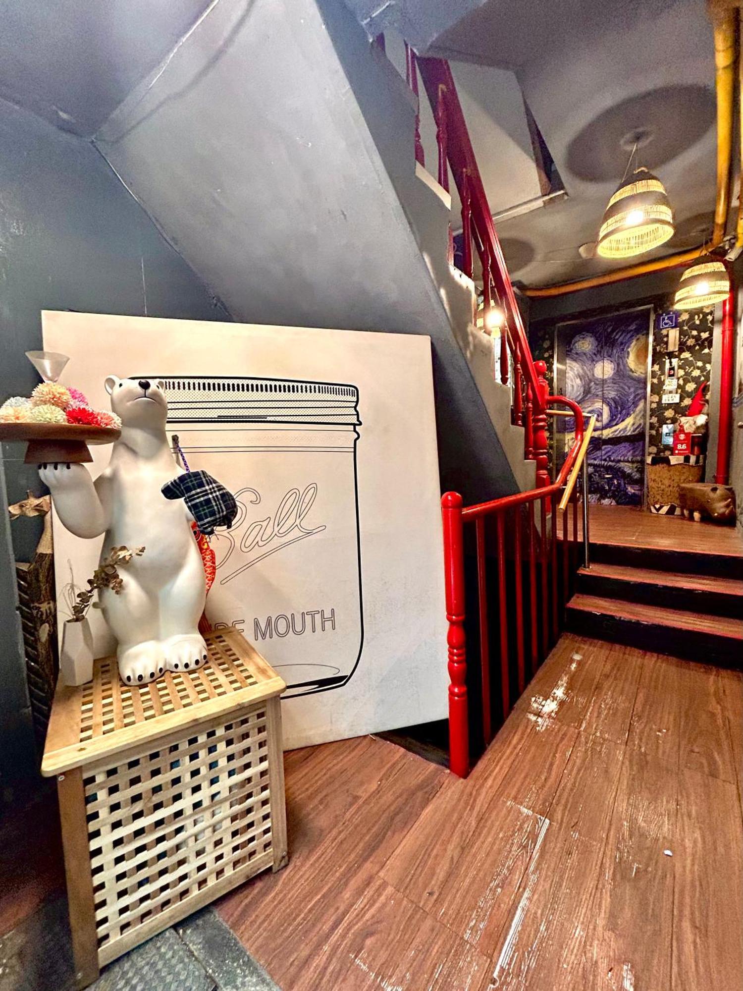 Taipei Triple Tiger Inn Екстер'єр фото