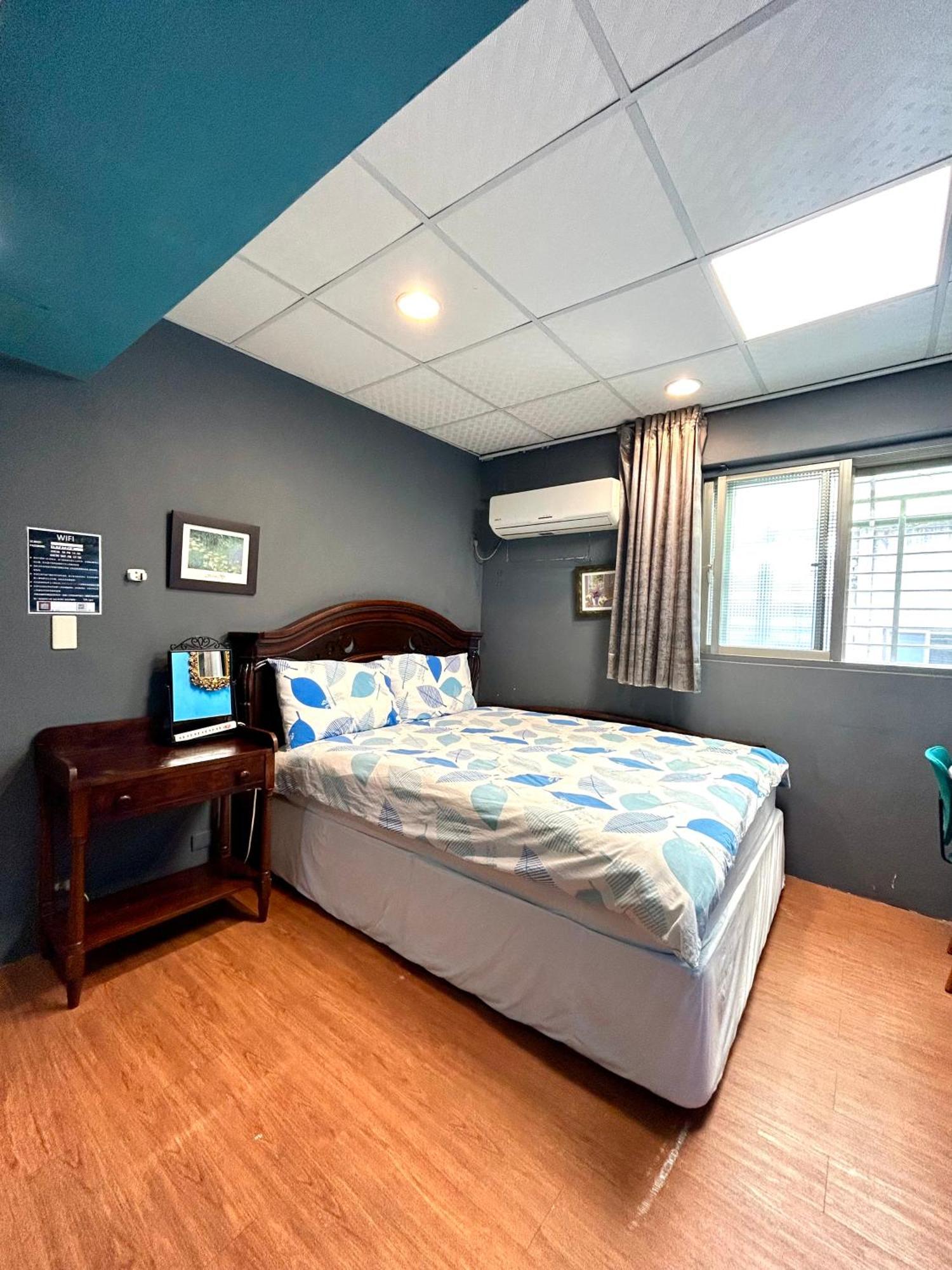 Taipei Triple Tiger Inn Екстер'єр фото