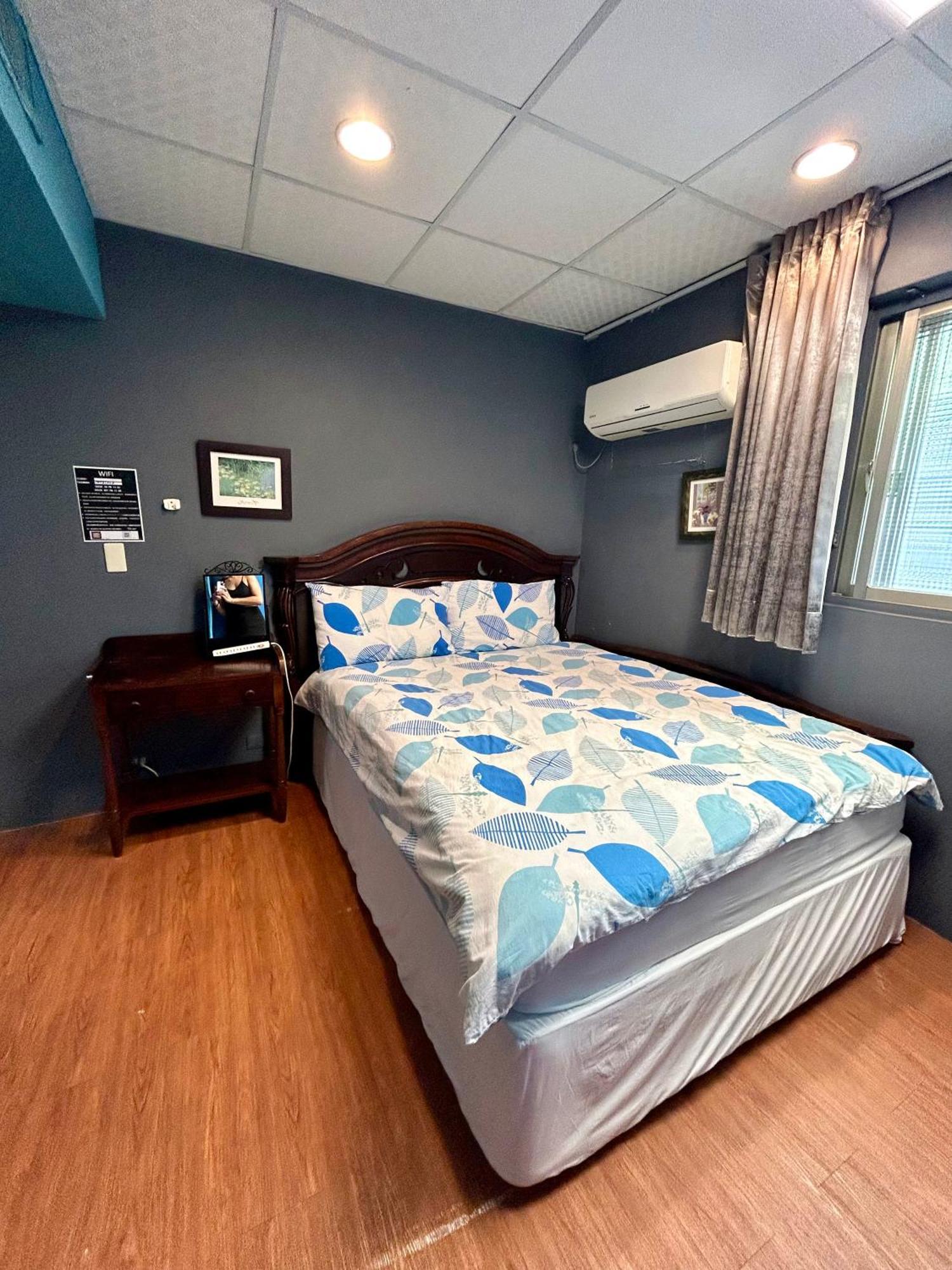Taipei Triple Tiger Inn Екстер'єр фото