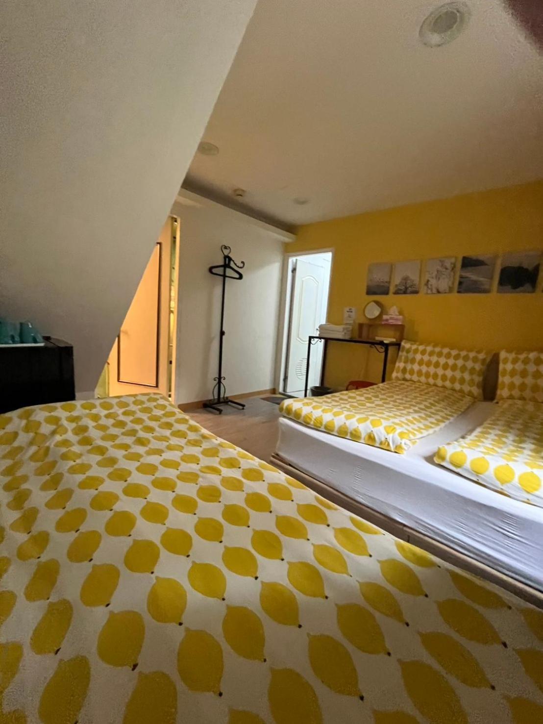 Taipei Triple Tiger Inn Екстер'єр фото